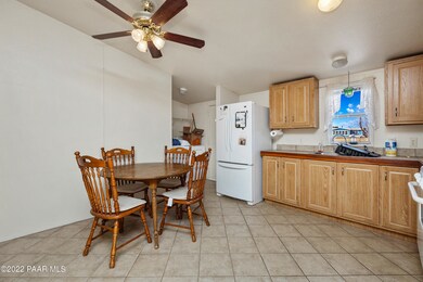 005_Dining Room