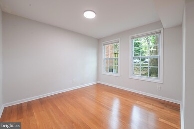 864 Quince Orchard Blvd unit 864-P1, Gaithersburg, MD 20878 - photo 6