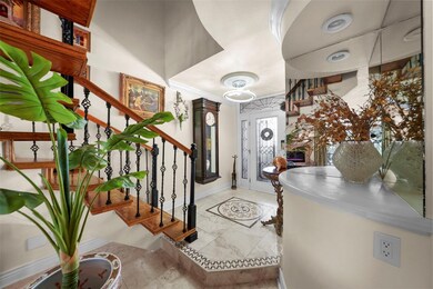 FRONT DOOR ENTRY FOYER
