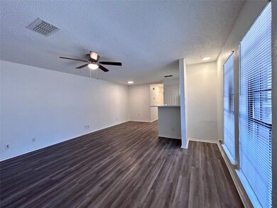 9315 Kempler Dr unit B, Austin, TX 78748 - photo 4
