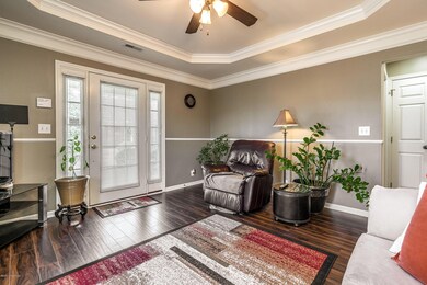 8437 Aspen Glen Way unit 8437, Louisville, KY 40228 - photo 3