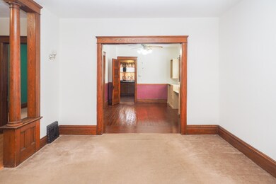 84 Wabash Ave. N-105