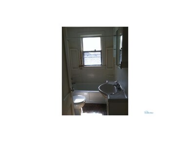Full Bath.