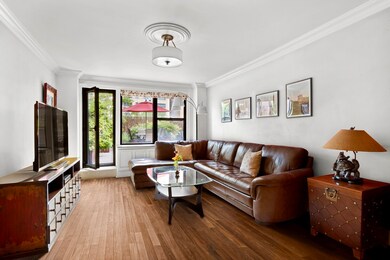 301 E 62nd St unit 2K, New York, NY 10065 - photo 3