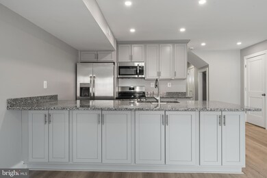 650 W 11th St unit A, Front Royal, VA 22630 - photo 5