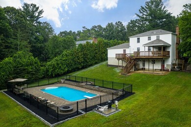 341 Johnny Appleseed Ln, Leominster, MA 01453 - photo 4