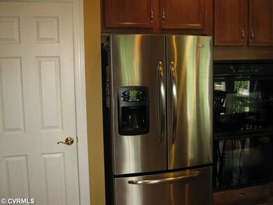 Kitchen - Kitchen Pantry with double oven