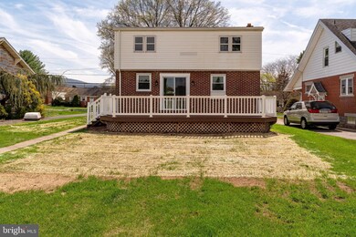 433 W High St, Womelsdorf, PA 19567 - photo 2