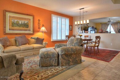 002 Living dining room