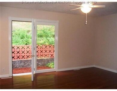 73 Mannon Dr, Alum Creek, WV 25003 - photo 6