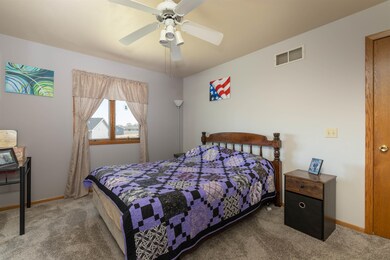 2333 S Chatham St, Janesville, WI 53546 - photo 7