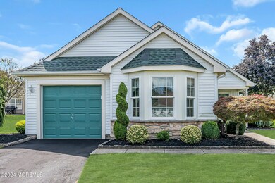 2530 Ridgemont Ct, Toms River, NJ 08755 - photo 2