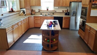 16948 Longmire Rd SE, Yelm, WA 98597 - photo 4