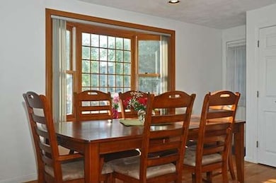 35 Merrymount Rd unit 2, Quincy, MA 02169 - photo 4