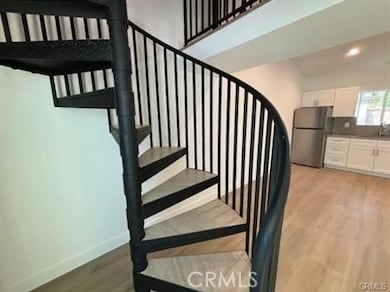 7919 Bothwell Rd, Los Angeles, CA 91335 - photo 3