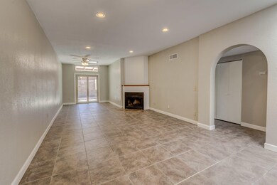 3340 E Popinac Loop__001