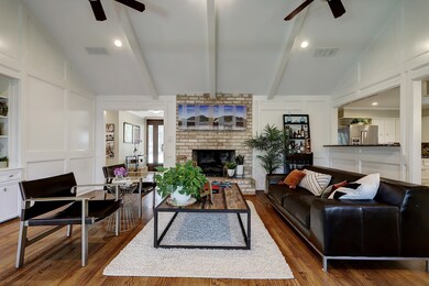 10222 Meadow Lake Ln, Houston, TX 77042 - photo 6