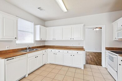 3016 Spring Valley Dr, Bedford, TX 76021 - photo 7