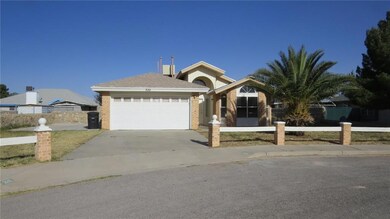320 Pete La Rue Cir, Horizon City, TX 79928 - photo 3