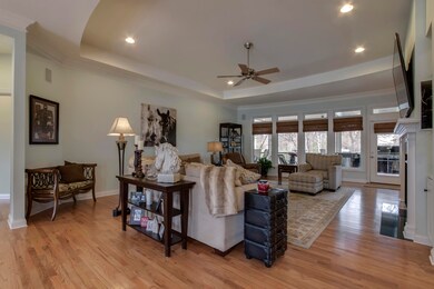 03_368 Cheestana Way_Living01