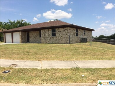 1002 Shiela Dr, Copperas Cove, TX 76522 - photo 2