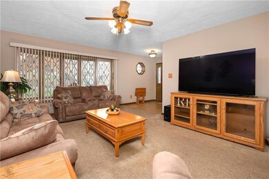 32 Clark Ln, Wilkes-Barre, PA 18705 - photo 6