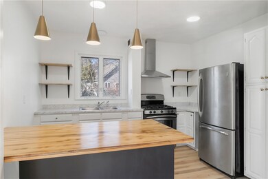 19 Vale St unit 1, Providence, RI 02908 - photo 2