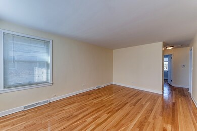 9956 Montrose Ave, Schiller Park, IL 60176 - photo 6