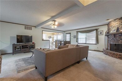 618 NW 19th St, Blue Springs, MO 64015 - photo 3