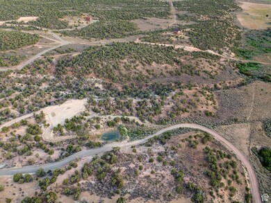 12536 E Solitude Dr, Lapoint, UT 84078 - photo 6