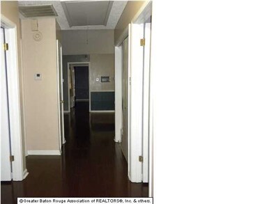 Foyer Entry