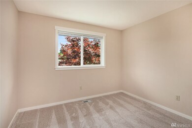 719 213th St SE, Bothell, WA 98021 - photo 2