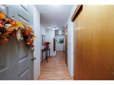 9924 SW Trapper Terrace, Beaverton, OR 97008 - photo 4