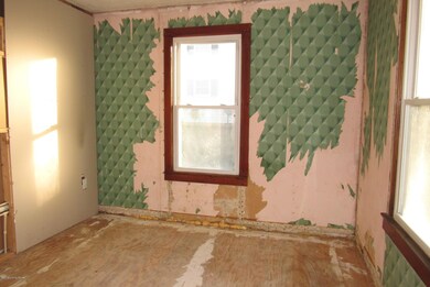 250 W Oak St, Lebanon Junction, KY 40150 - photo 7