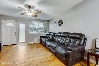 Living room (3)