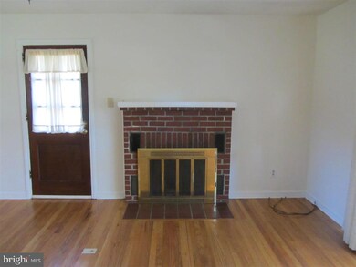23005 Town Creek Dr, Lexington Park, MD 20653 - photo 5