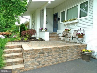 422 Haywood Rd, Ambler, PA 19002 - photo 2