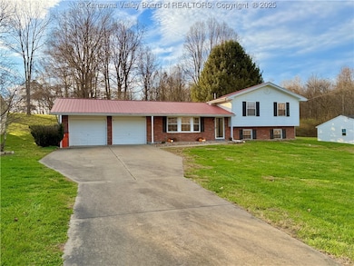 749 Grandview Ave, Point Pleasant, WV 25550 - photo 2