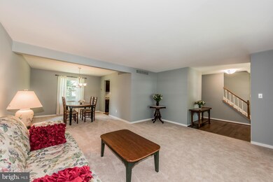 5643 Thelo Garth, Columbia, MD 21045 - photo 5