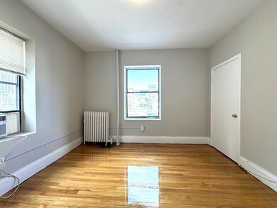 8 Langmaid Ave unit 4, Somerville, MA 02145 - photo 3