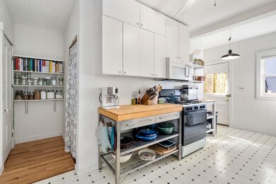 20 Minot Place unit 22, Newtonville, MA 02460 - photo 5