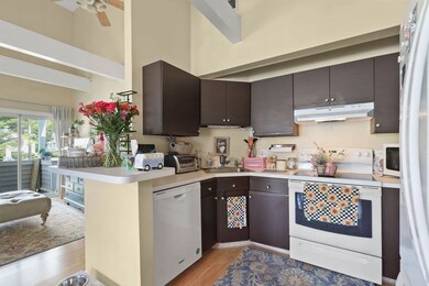 750 Whittenton St unit 522, Taunton, MA 02780 - photo 3