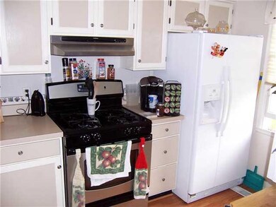 Kitchen. Kitchen appliances 3 years new; 2011 disp
