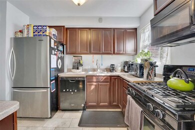 54 College Dr, Jersey City, NJ 07305 - photo 5