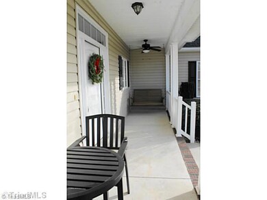 126 Mallory Ln, Statesville, NC 28625 - photo 3