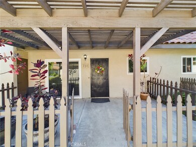 731 S Hayward St unit 2, Anaheim, CA 92804 - photo 2
