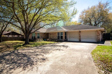 1705 W Laurel Oaks Dr, Richmond, TX 77469 - photo 3