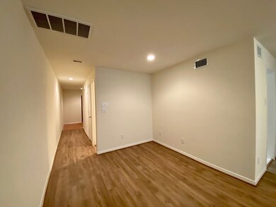 3910 Mandell St, Houston, TX 77006 - photo 5