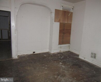 1813 N Monroe St, Baltimore, MD 21217 - photo 4