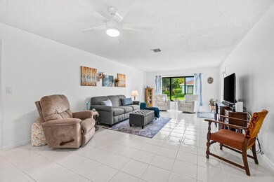 4260 Mango Tree Ct unit B, Boynton Beach, FL 33436 - photo 6